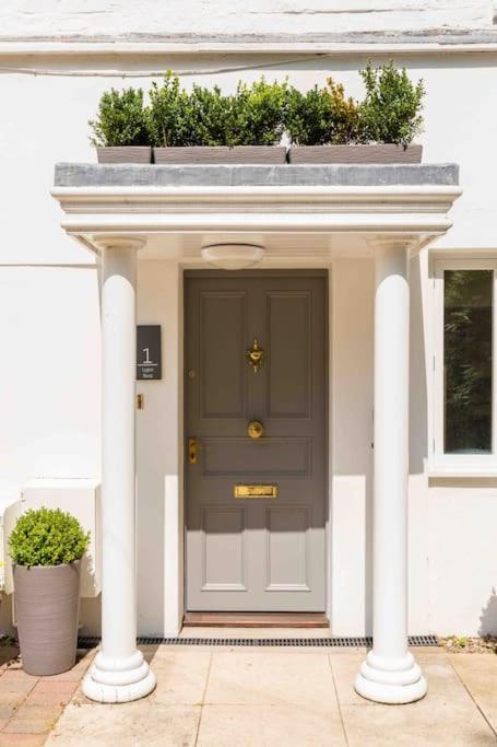 The Old Morgan Period 3 Bed Duplex * Great Malvern